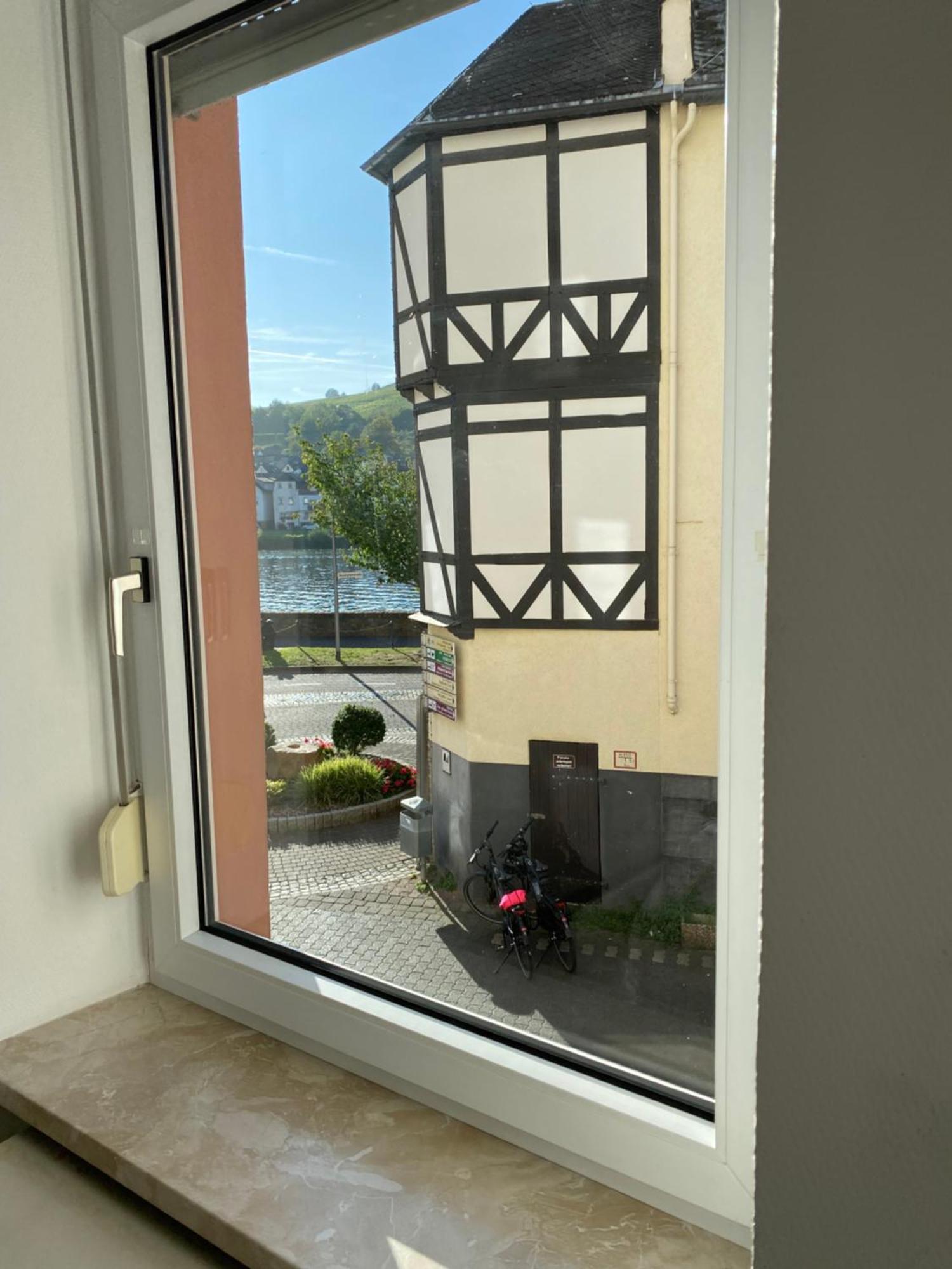 Ferienwohnung Zentral An Der Moselpromenade زيل ان دير موسل المظهر الخارجي الصورة